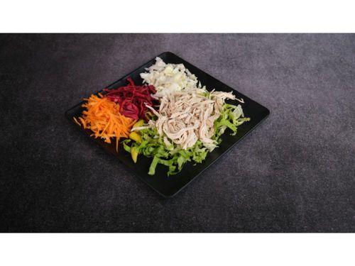 Haşlanmış Tavuklu Salata